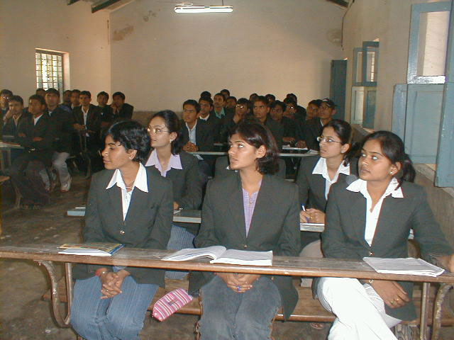 Hillside-pharmacy-college